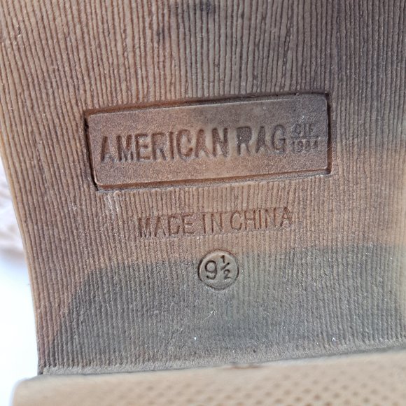 American Rag Giggi Tan Suede Western Style Low Boot Perforated Top Size 9.5 - Picture 9 of 10